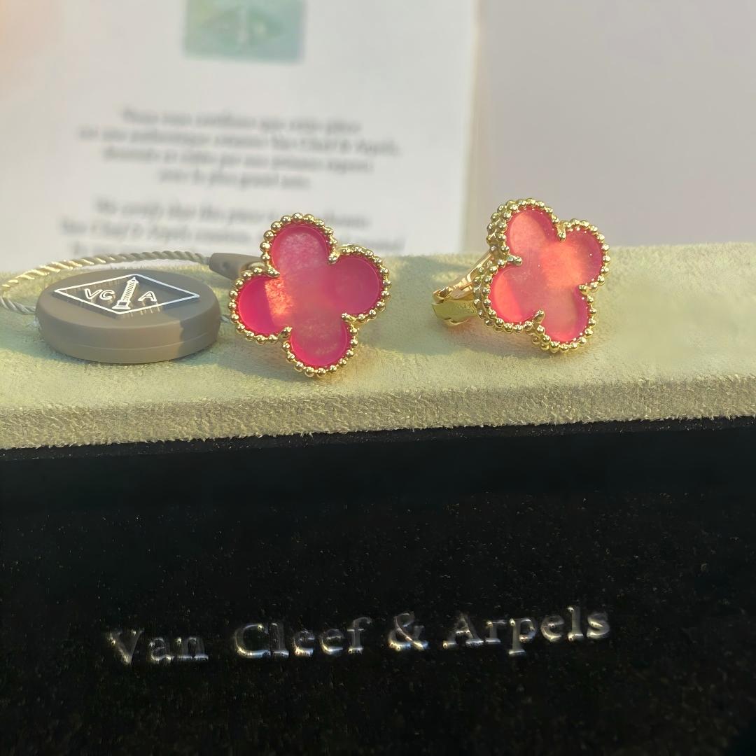 [Elite]NEW CLOVER 15MM PINK ENAMEL STUD EARRINGS