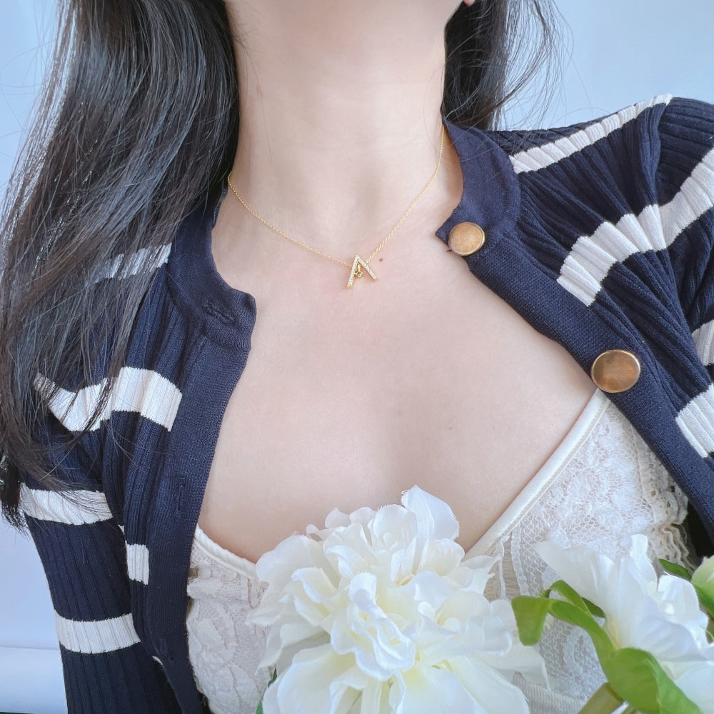 [Elite]Sparkling "A" Shape Necklace