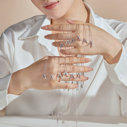 [Elite]Sparkling "A" Shape Necklace