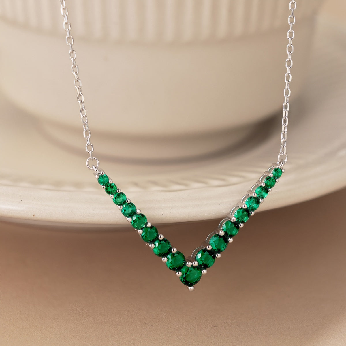 [Elite]Ornate Round Cut Necklace