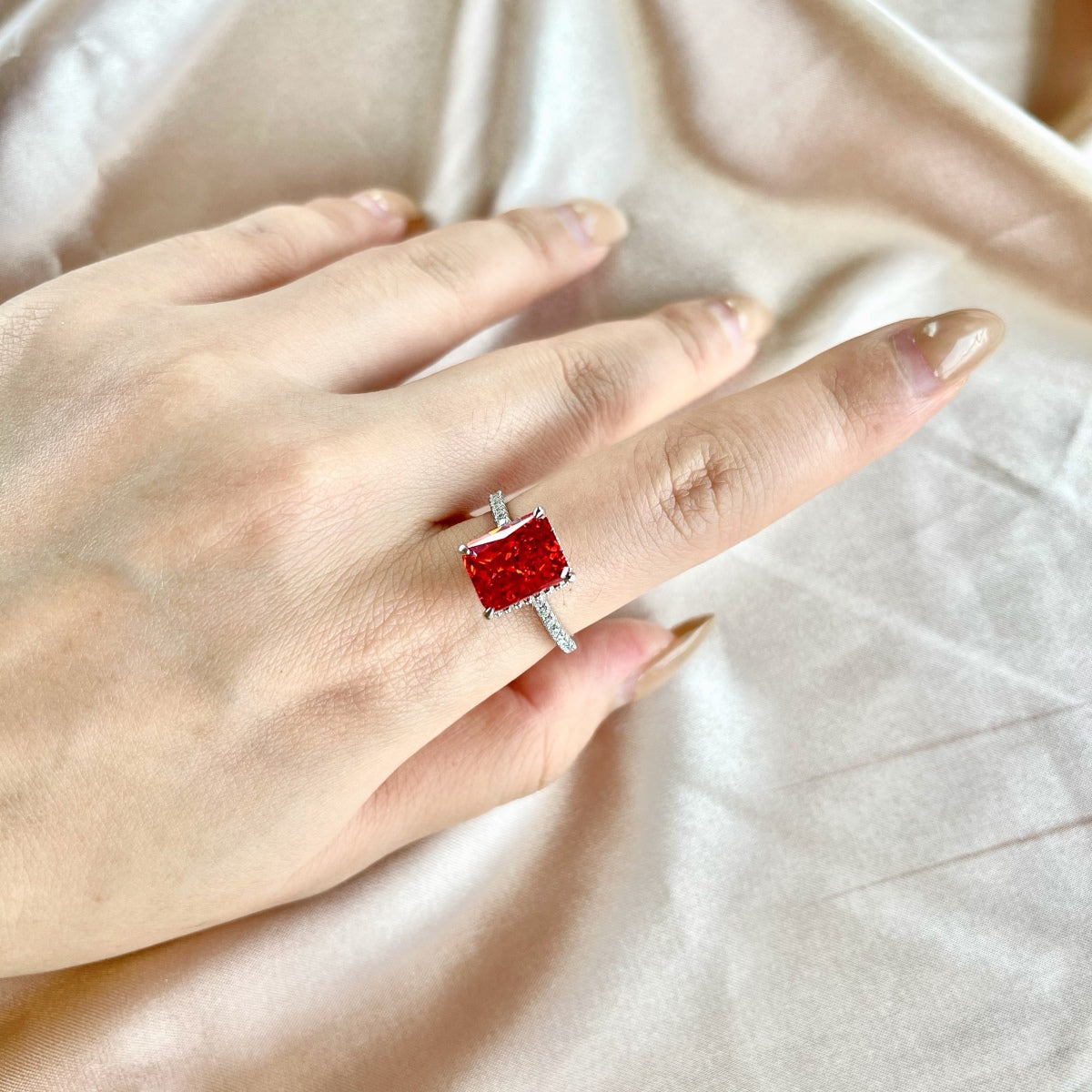 [Elite]4.0 Carat Luxurious Engagement Ring