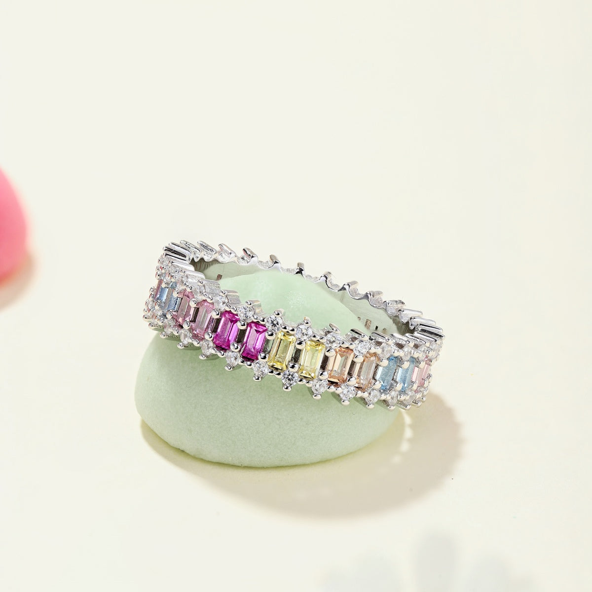 [Elite]Splashy Ornate Emerald Cut Cocktail Ring