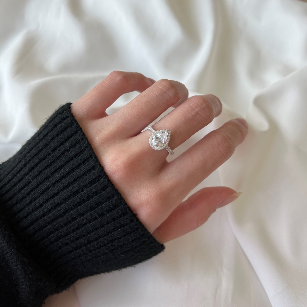 [Elite]1.0 Carat Luxurious Resplendent Water Drop Shape Wedding Ring