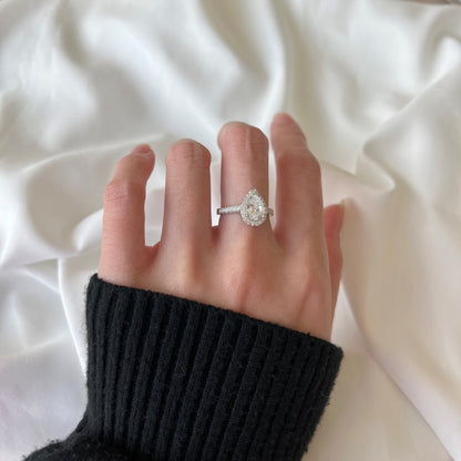 [Elite]1.0 Carat Luxurious Resplendent Water Drop Shape Wedding Ring