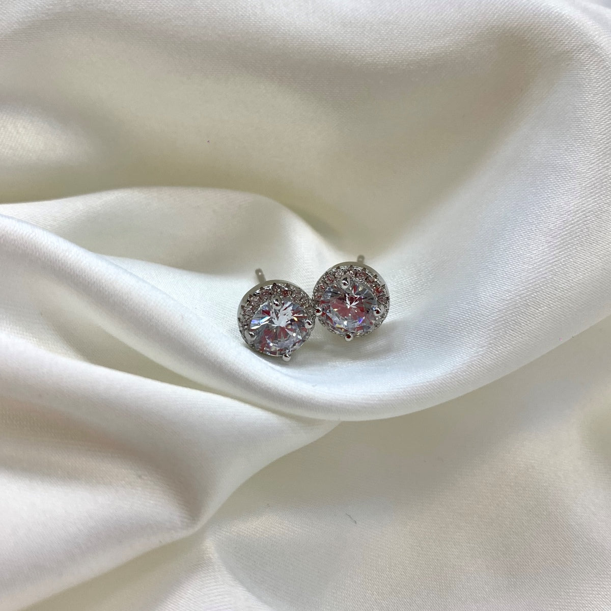 [Elite]Classic Princess Round Shape Earrings