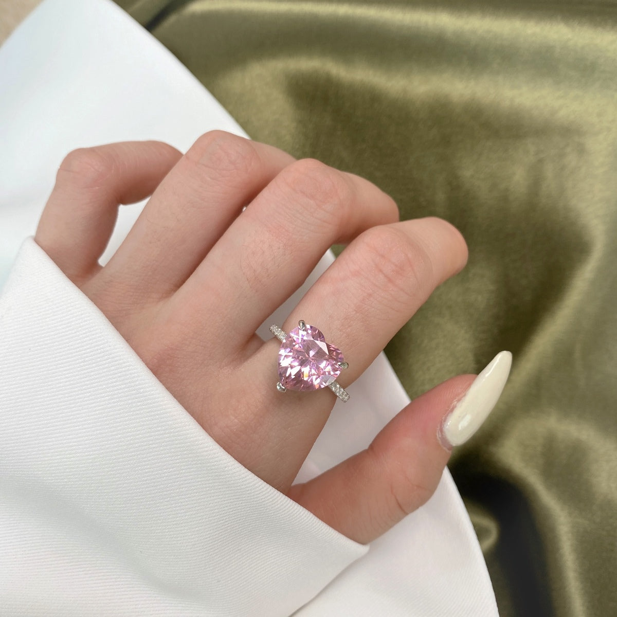 [Elite]6.0 Carat Luxurious Sparkling Romantic Heart Cut Lover Ring