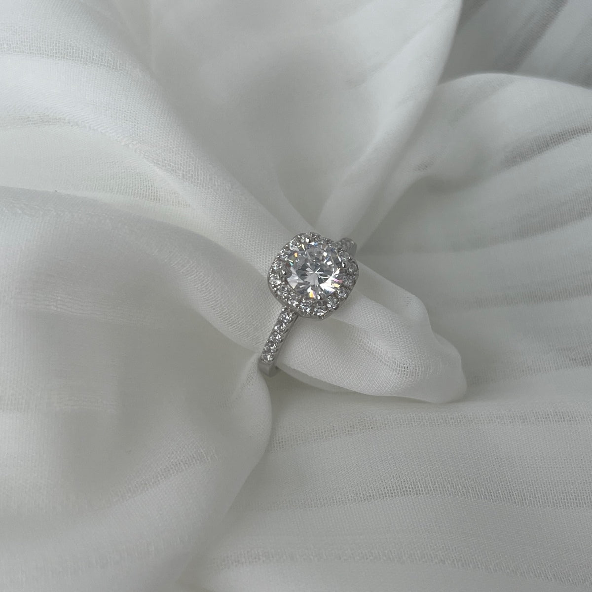 [Elite]Dazzling Resplendent Round Cut Wedding Ring