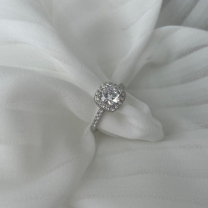[Elite]Dazzling Resplendent Round Cut Wedding Ring