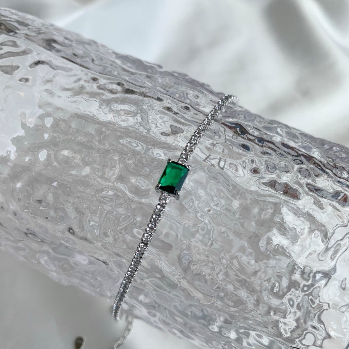 [Elite]1.0 Carat Unique Emerald Cut Banquet Bracelet