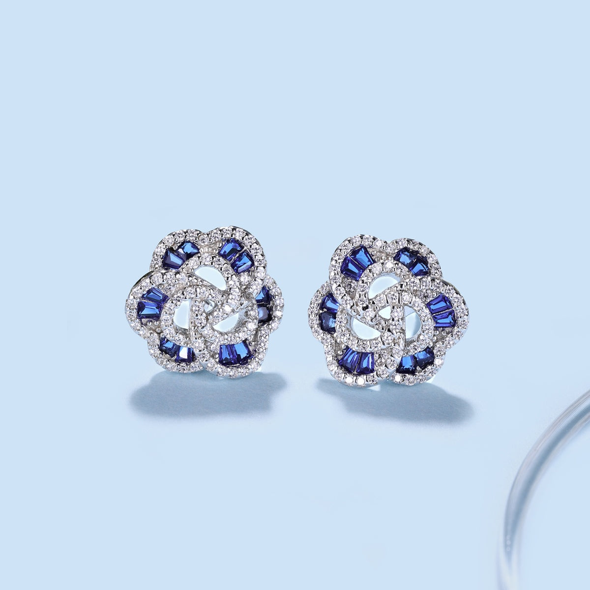 [Elite]Exquisite Flower Shape Daily Earrings