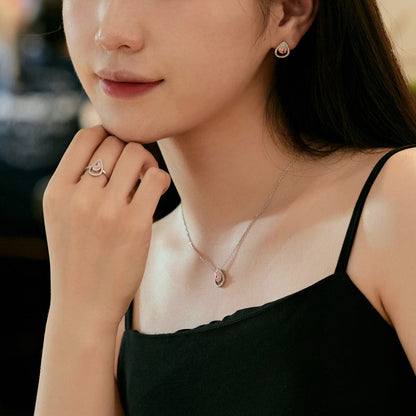 [Elite]Sparkling Pear Cut Necklace