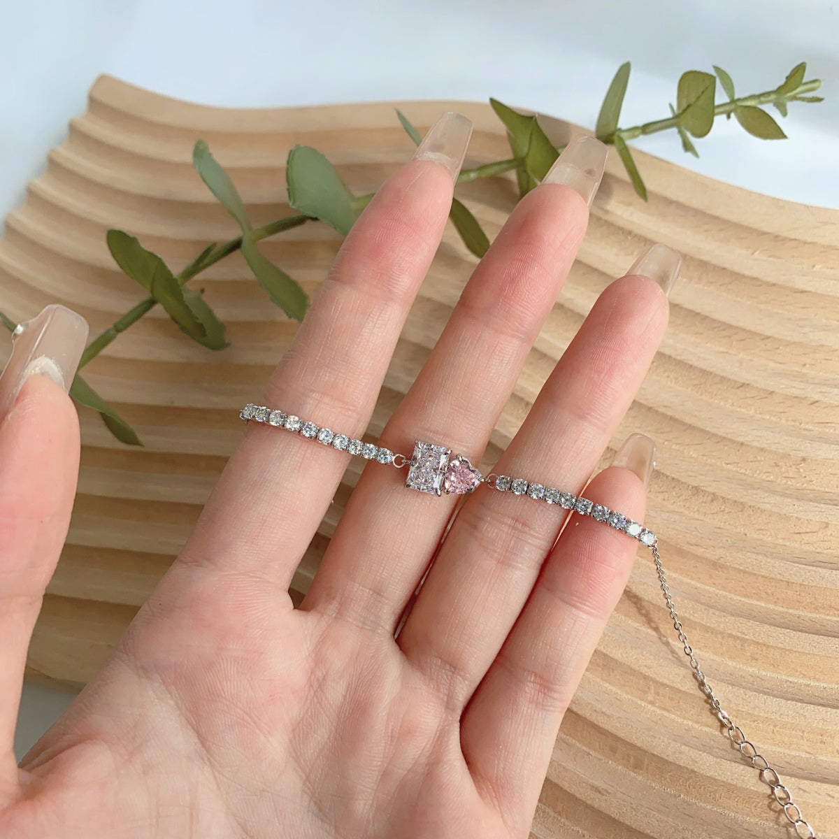 [Elite]Dazzling Unique Multi Shape Lover Bracelet