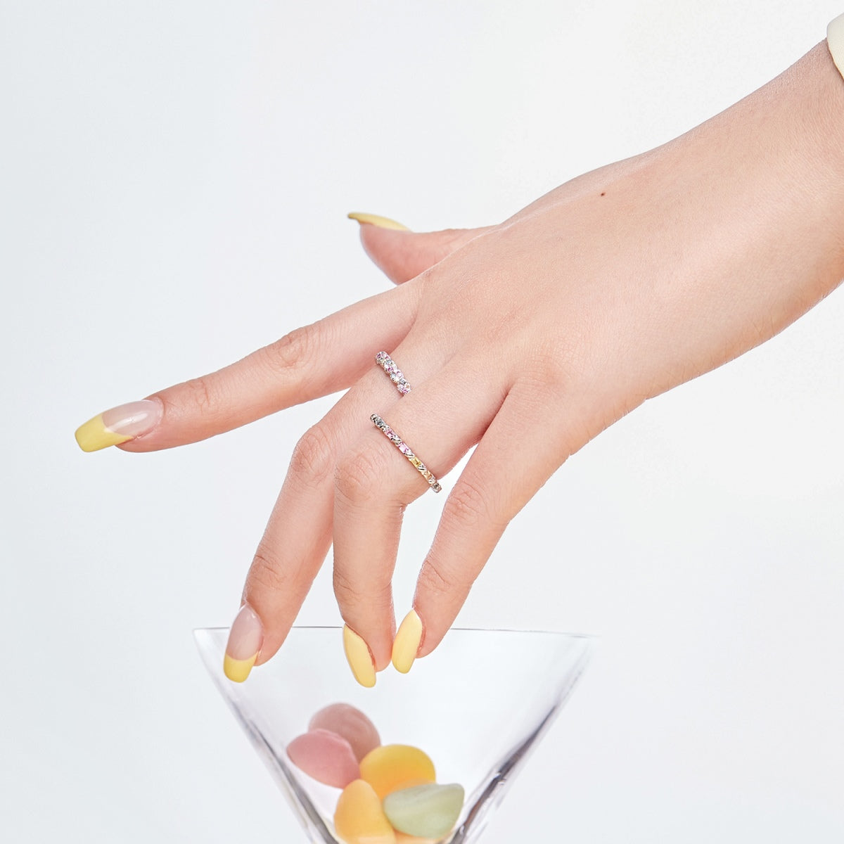[Elite]Charming Colorful Round Cut Daily Ring