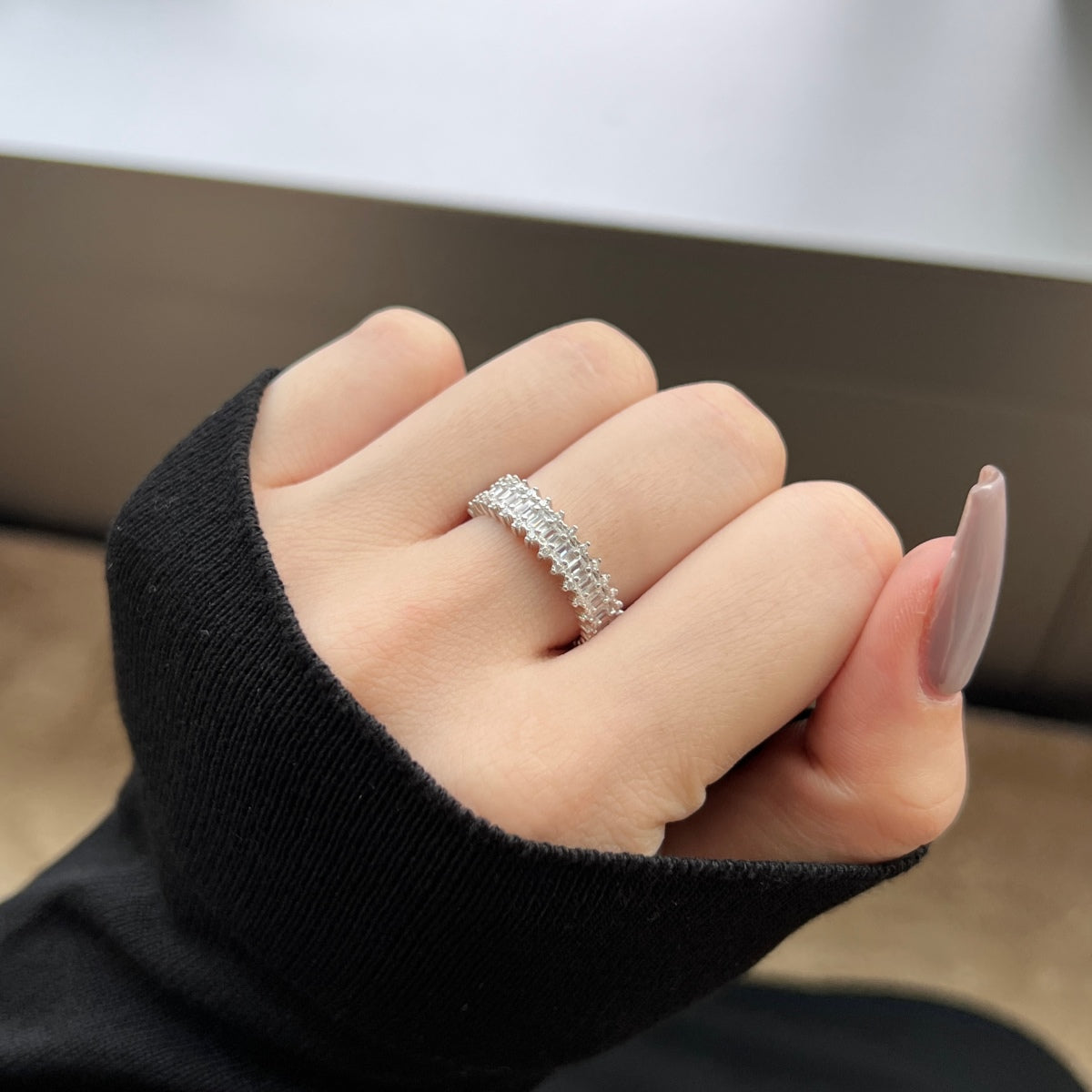 [Elite]Splashy Ornate Emerald Cut Cocktail Ring