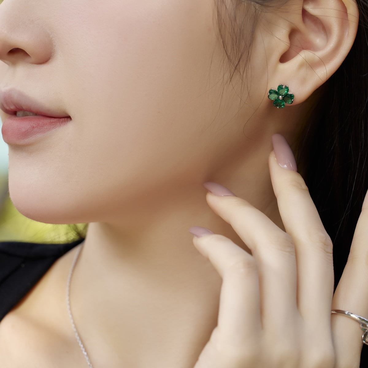 [Elite]Four-Leaf Clover Ball Earrings