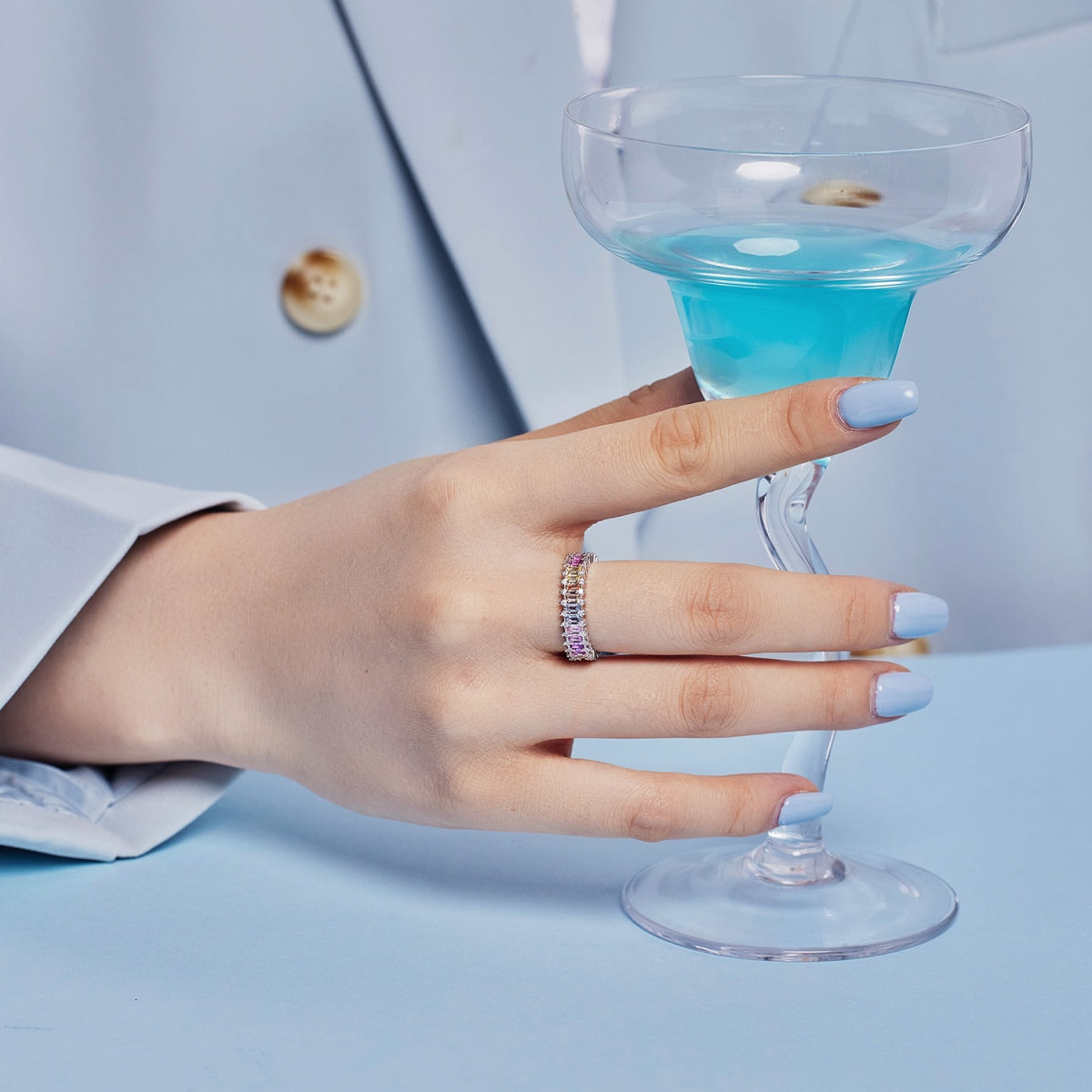 [Elite]Splashy Ornate Emerald Cut Cocktail Ring