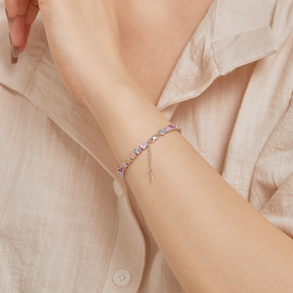 [Elite]Ornate Colorful Flower Shape Party Bracelet