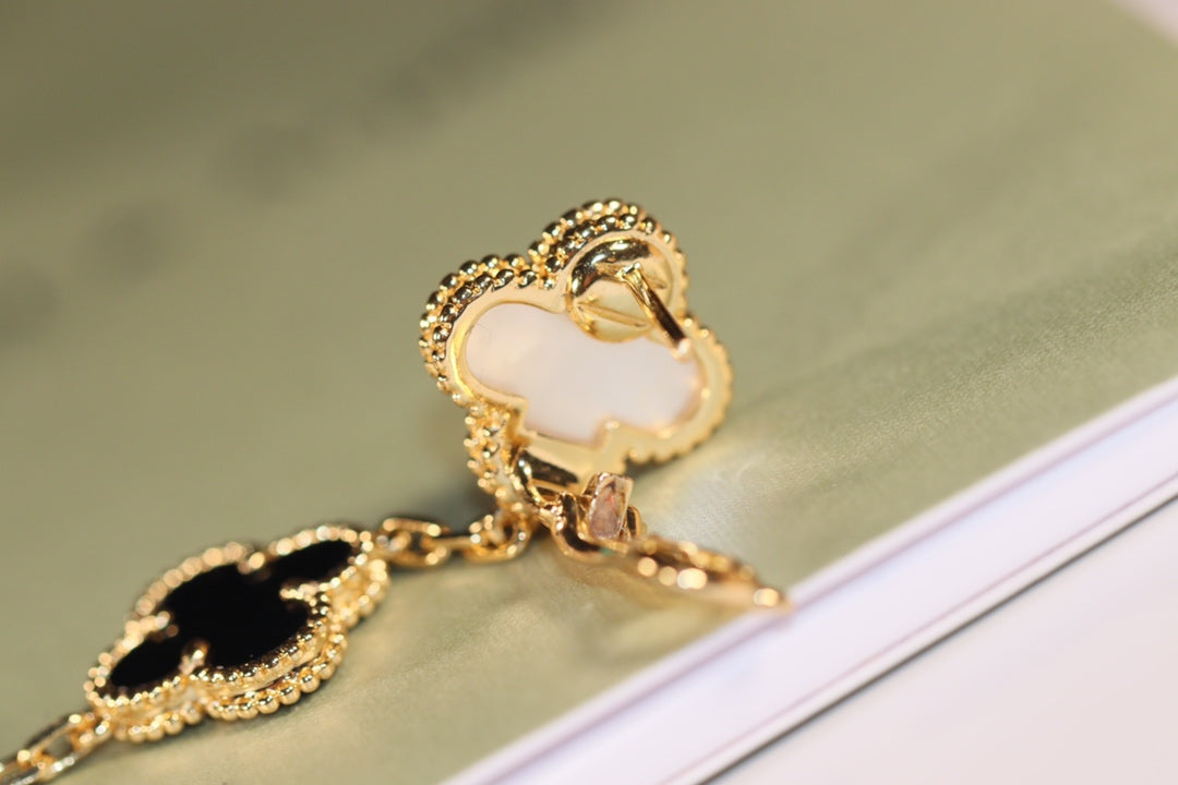 [Elite]CLOVER EARRINGS GOLD ONYX MOP 3 MOTIF