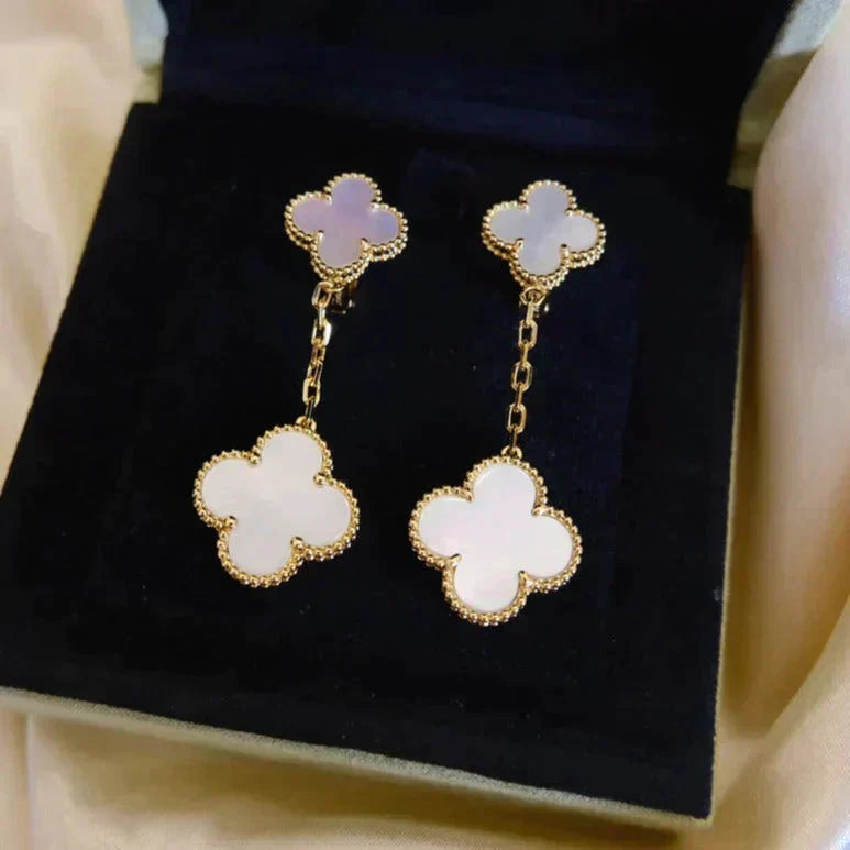 [Elite]CLOVER 2 MOTIF WHITE MOP EARRINGS