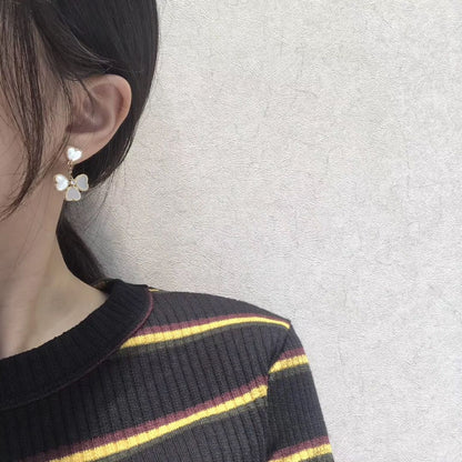 [Elite]CLOVER SWEET WHITE MOP EARRINGS