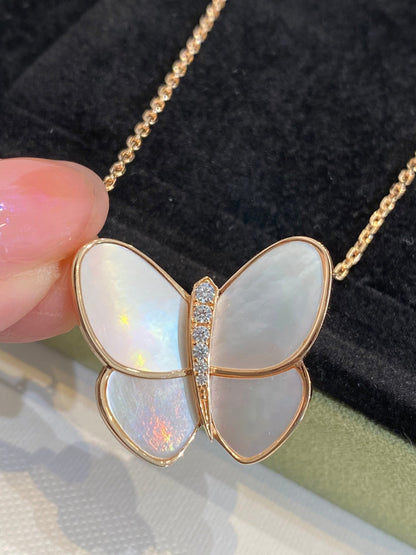 [Elite]BUTTERFLY GOLD MOP DIAMOND NECKLACE