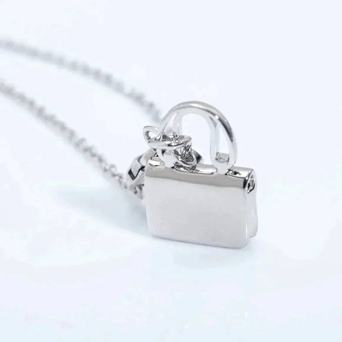 [Elite]AMULETTE PEDANT SILVER NECKLACE