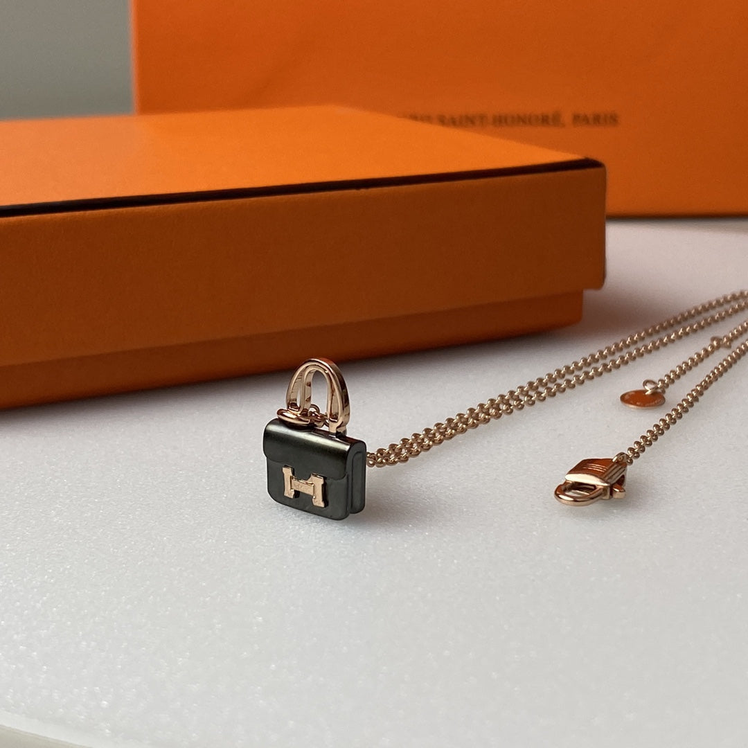 [Elite]CONSTANCE BLACK PEDANT PINK GOLD NECKLACE