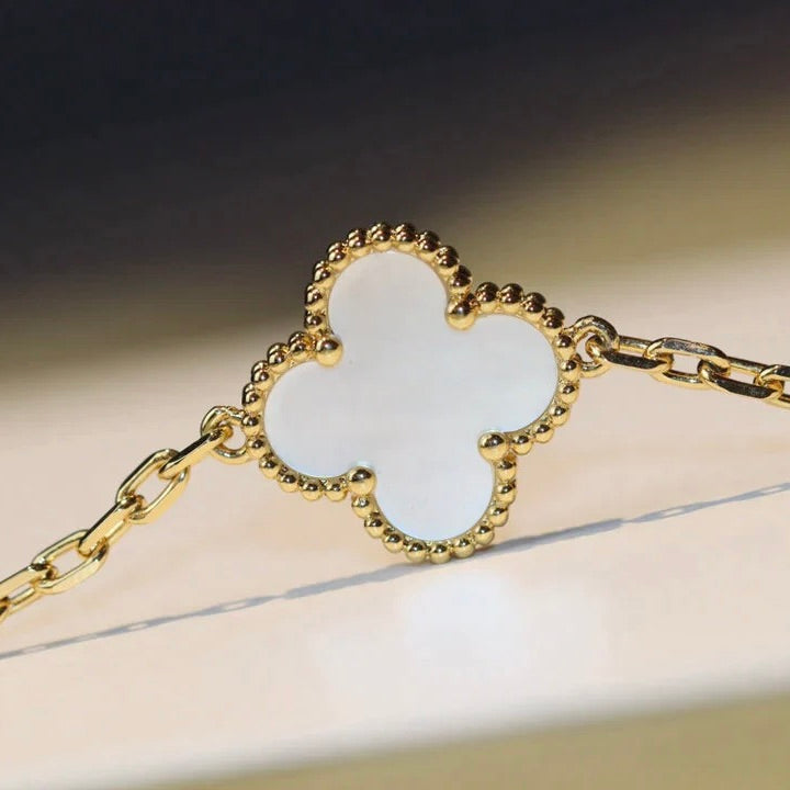 [Elite]CLOVER 20 MOTIFS WHITE MOP NECKLACE
