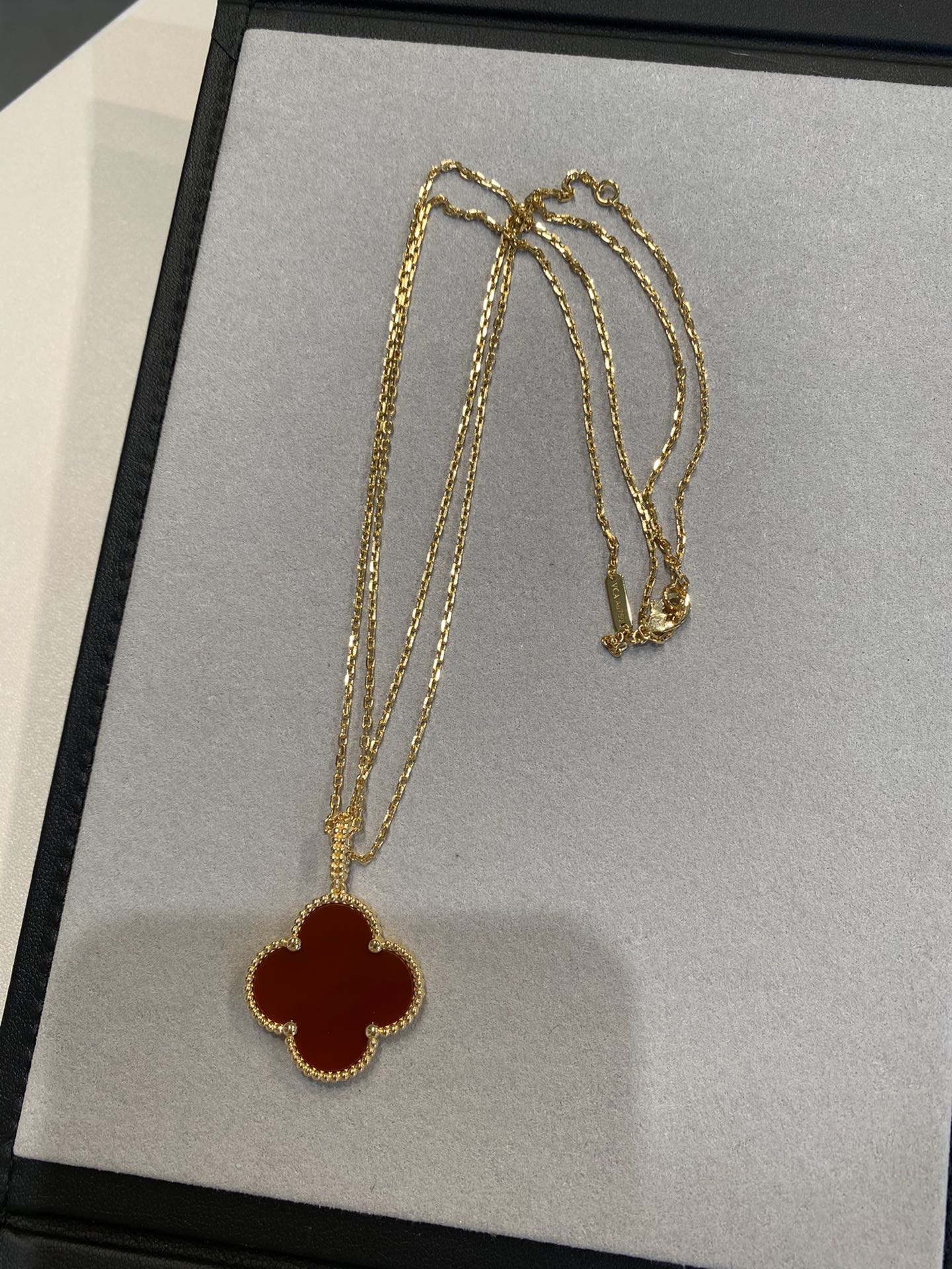 [Elite]CLOVER 25MM NECKLACE GOLD CARNELIAN