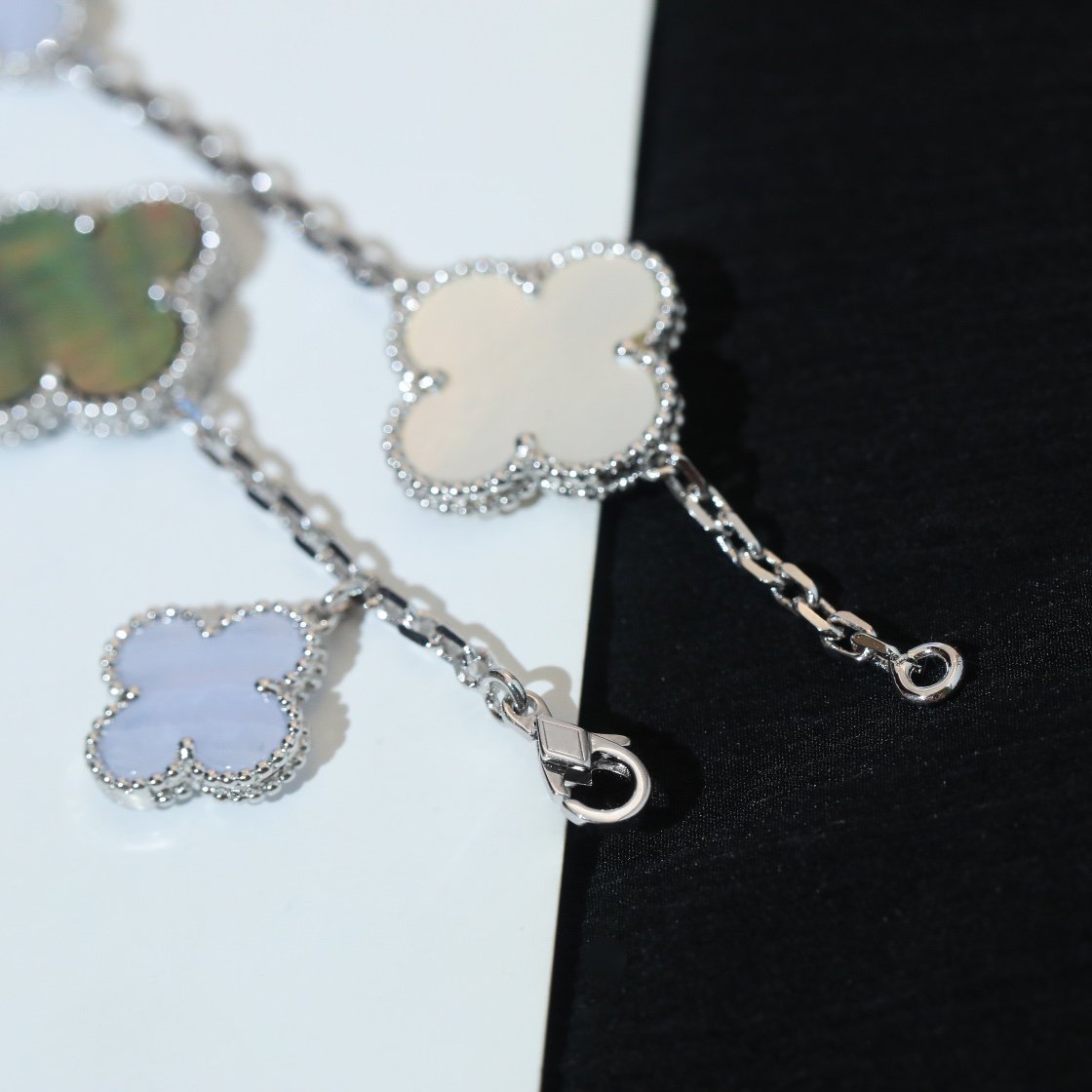[Elite]CLOVER BRACELET 5 MOTIFS MOP CHALCEDONY SILVER