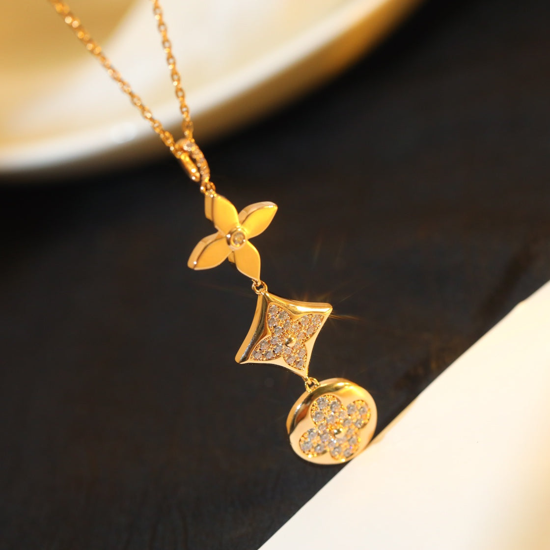 [Elite]STAR AND SUN DIAMOND PINK GOLD NECKLACE