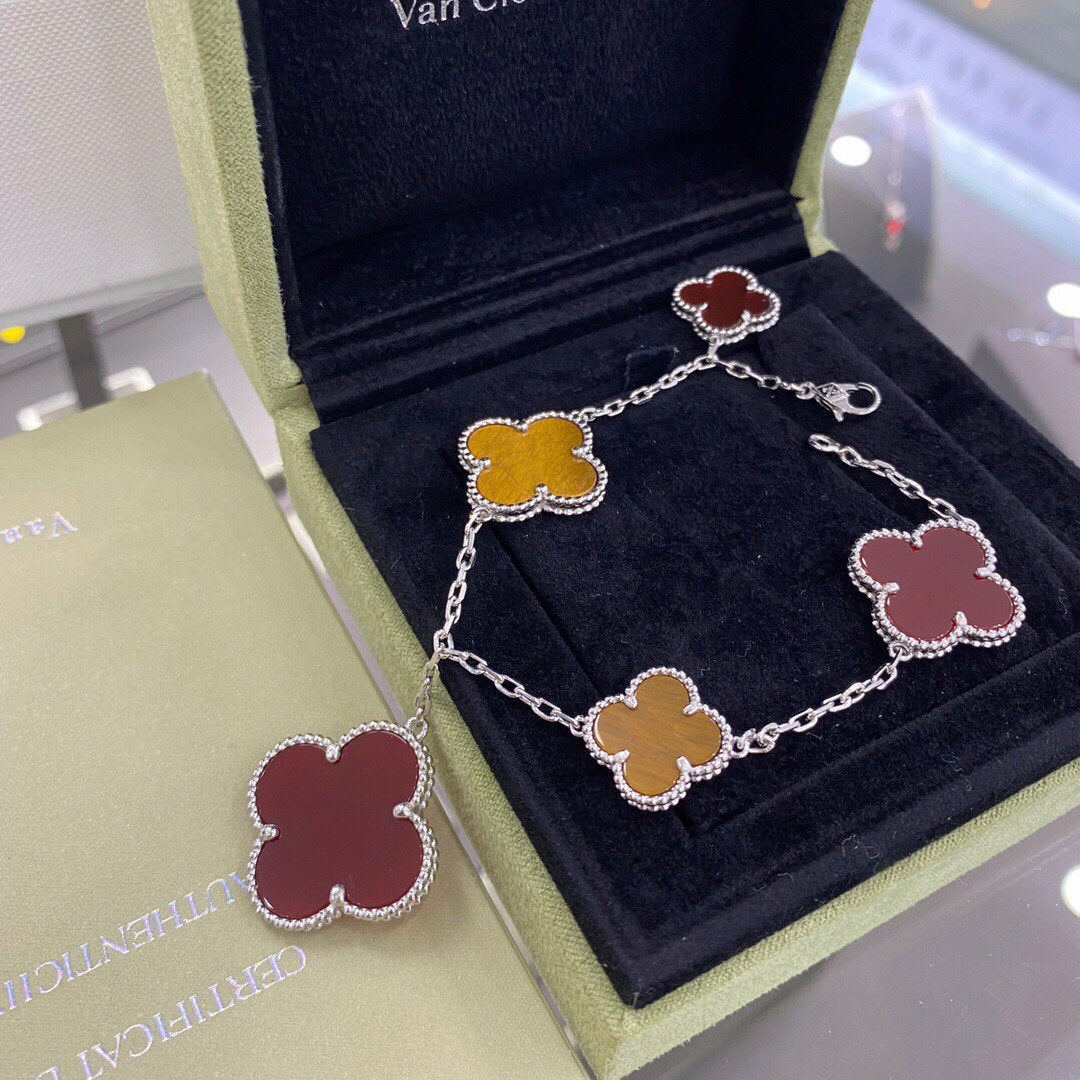 [Elite]CLOVER 5 MOTIFS SIVLER CARNELIAN TIGER EYE BRACELET