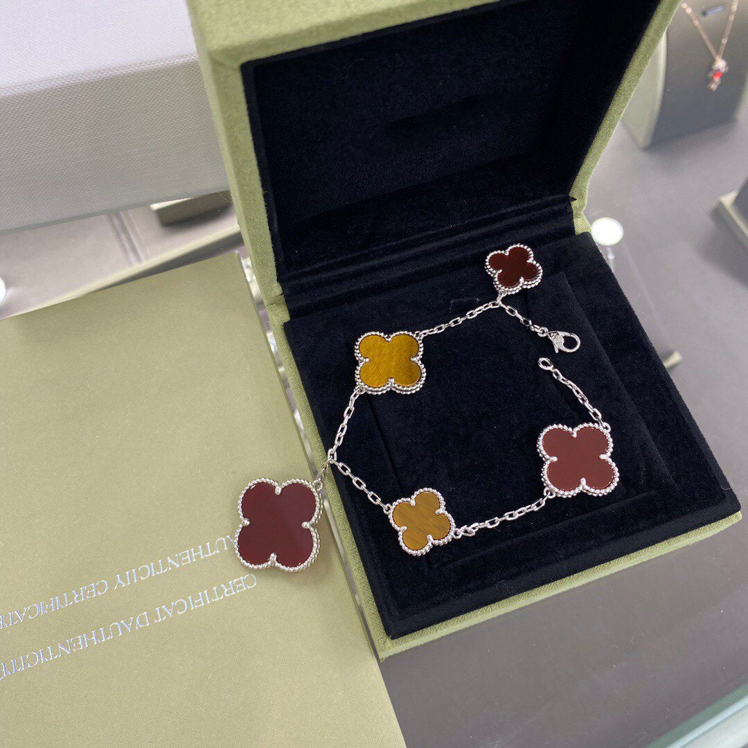 [Elite]CLOVER 5 MOTIFS SIVLER CARNELIAN TIGER EYE BRACELET