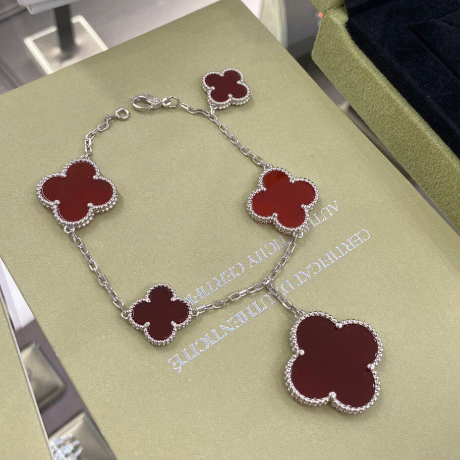 [Elite]CLOVER 5 MOTIFS SIVLER CARNELIAN BRACELET
