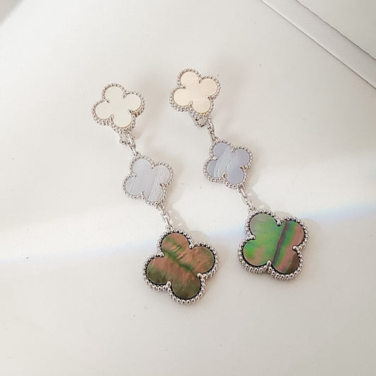 [Elite]CLOVER 3 MOTIFS CHALCEDONY DARK MOP SILVER EARRINGS