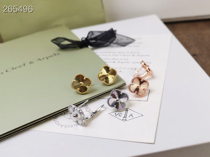 [Elite]CLOVER MEDIUM STUD EARRINGS