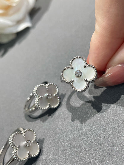 [Elite]CLOVER SILVER MOP DIAMOND RING