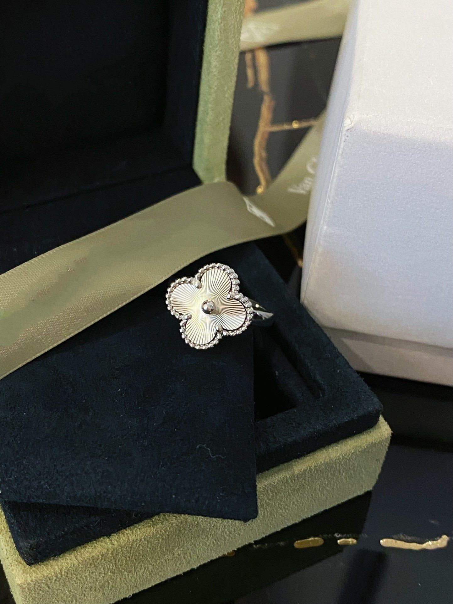 [Elite]CLOVER SILVER RING