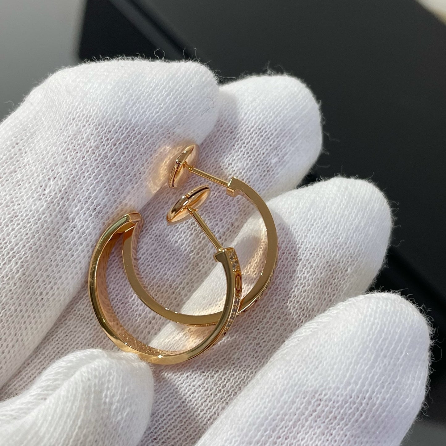 [Elite]LOVE DIAMOND PINK GOLD HOOP EARRINGS