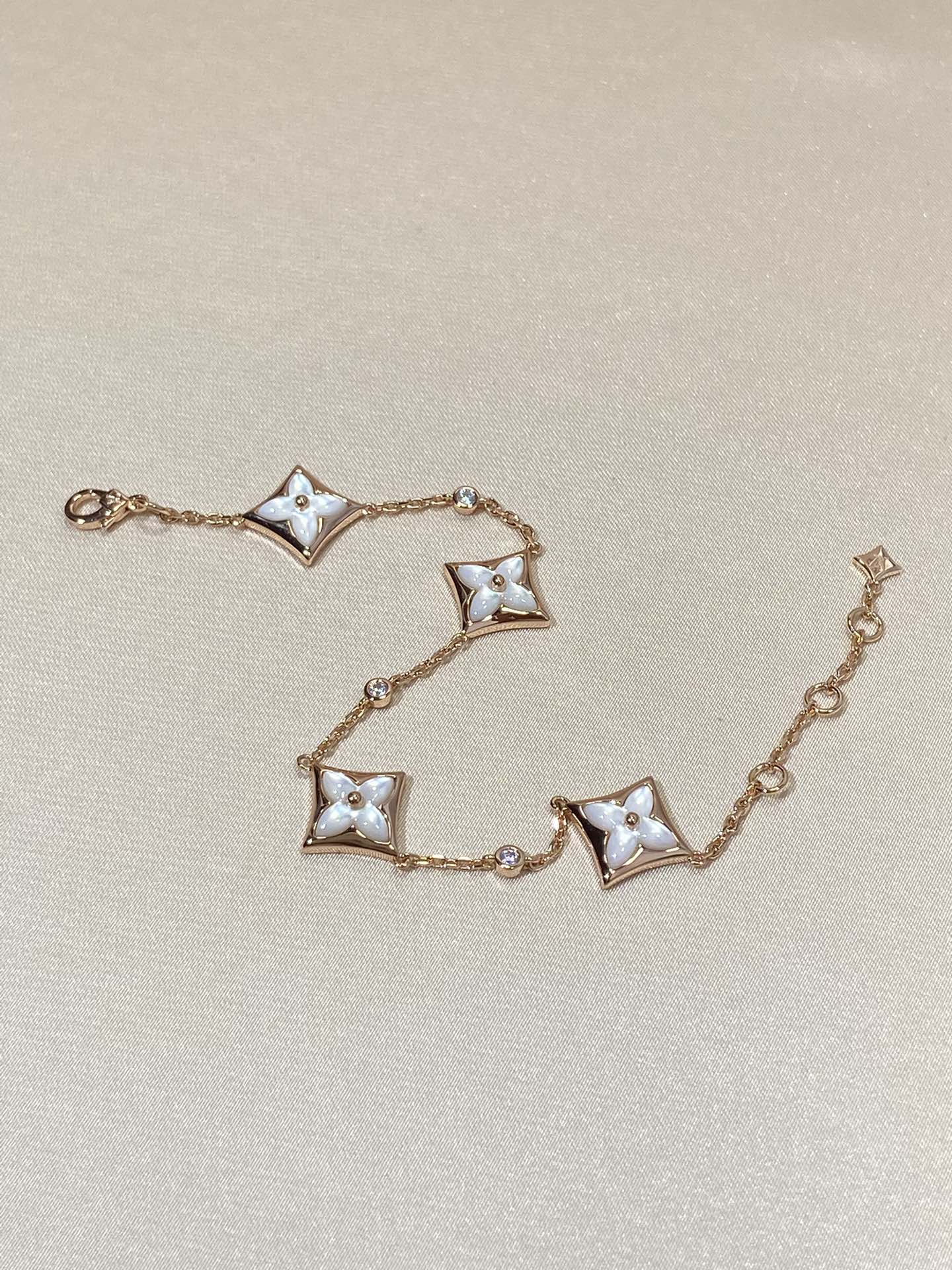 [Elite]STAR 4 MOTIF MOP DIAMOND PINK GOLD BRACELET