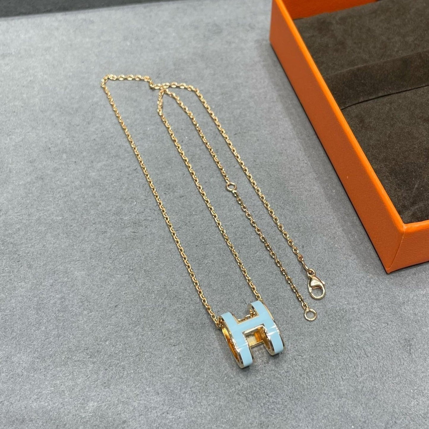 [Elite]POP H SKY BLUE NECKLACE