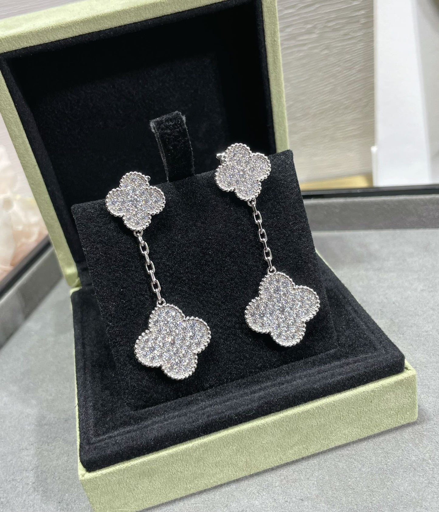 [Elite]CLOVER 2 MOTIFS DIAMOND PAVED SILVER EARRINGS