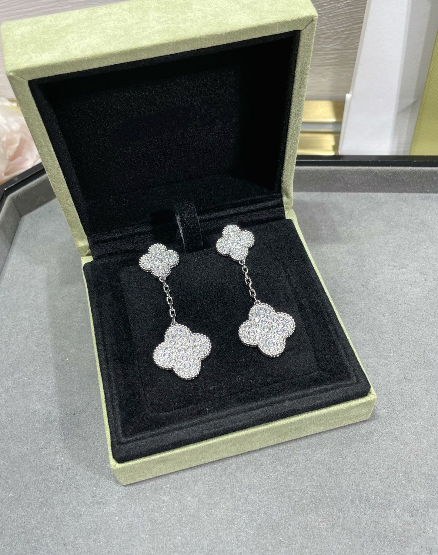 [Elite]CLOVER 2 MOTIFS DIAMOND PAVED SILVER EARRINGS
