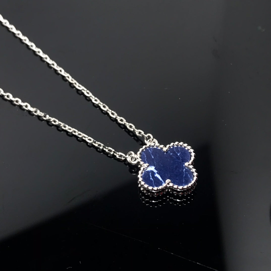 [Elite]CLOVER PIETERSITE SILVER LONG NECKLACE