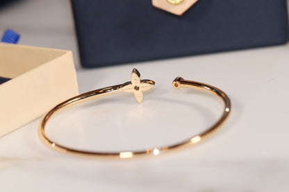 [Elite]IDYLLE GOLD OPEN BRACELET DIAMOND PAVED