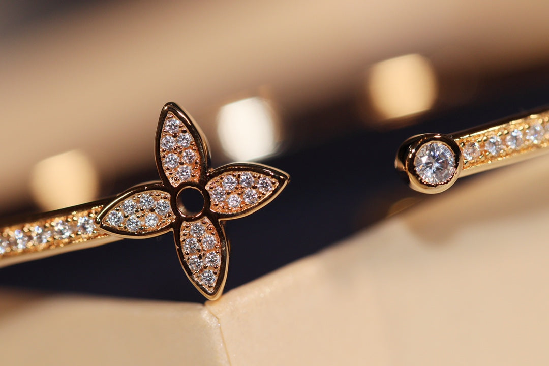 [Elite]IDYLLE GOLD OPEN BRACELET DIAMOND PAVED