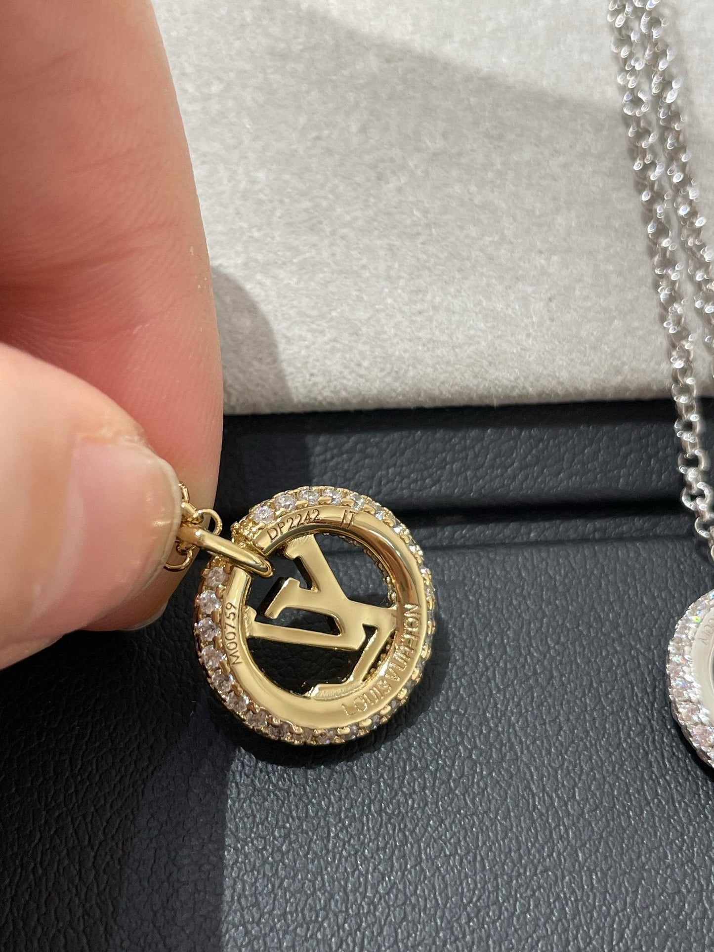 [Elite]BY NIGHT DIAMOND PAVED NECKLACE