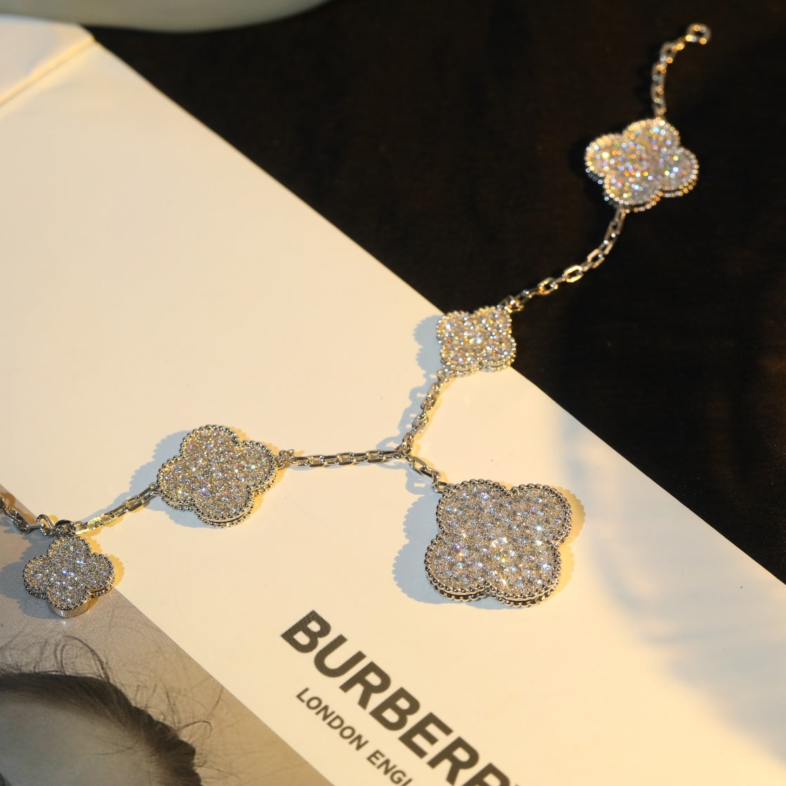 [Elite]CLOVER BRACELET 5 MOTIF SILVER DIAMOND PAVED