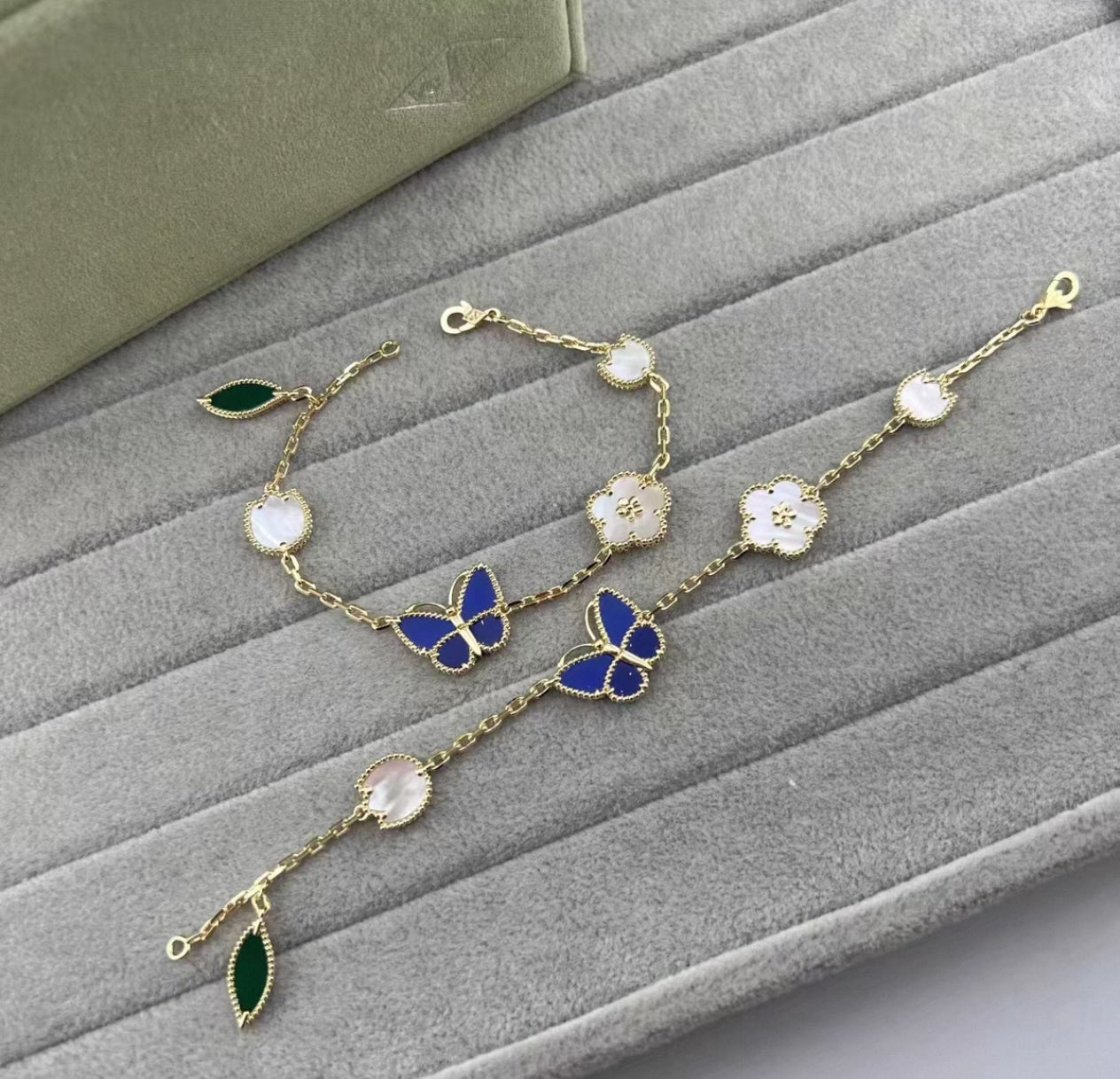 [Elite]LUCKY SPRING GOLD BLUESTONE WHITE MOTHER-OF-PEARL BRACELET