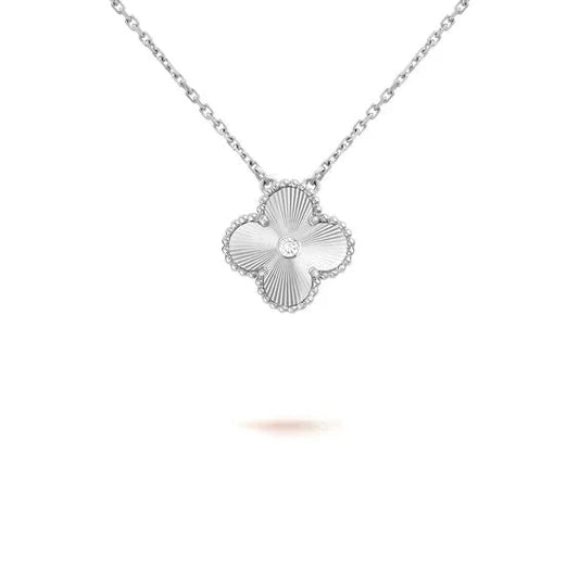 [Elite]CLOVER  15MM DIAMOND LASER NECKLACE SILVER
